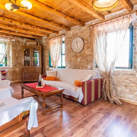 Дом отдыха 1 Bedroom Lovely In
