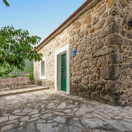 1 Bedroom Lovely In *
