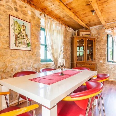 1 Bedroom Lovely In *