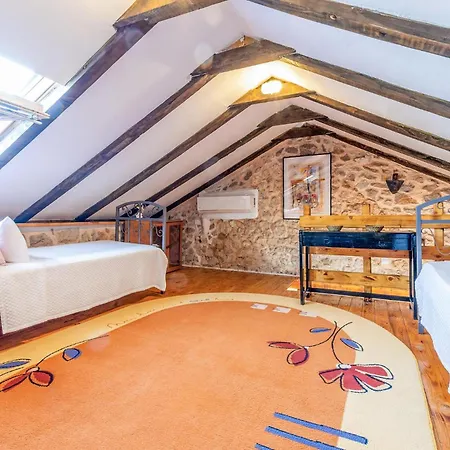 1 Bedroom Lovely In * Vrgorac